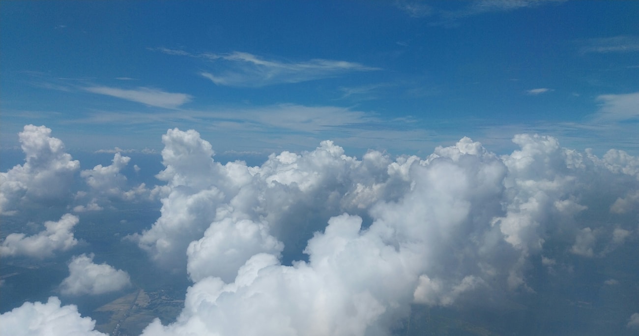 雲の上の空